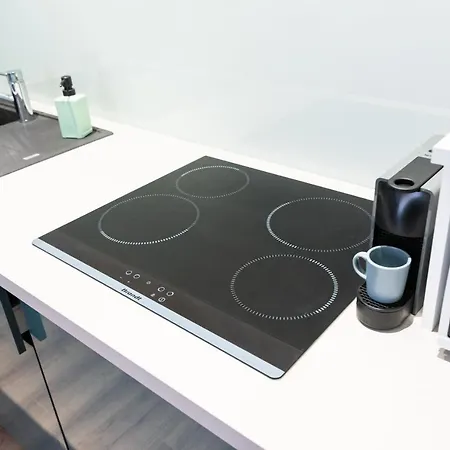 Compans Caffarelli Hyper Centre